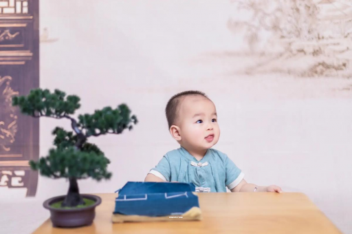 常宁宝宝喊肚子疼怎么回事